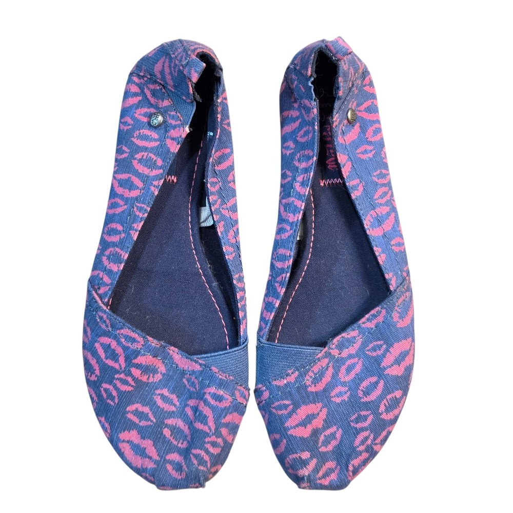 Mad Love Women Size 8 Ballet Flats Navy Blue Pink Lip Print Canvas Slip On Shoes